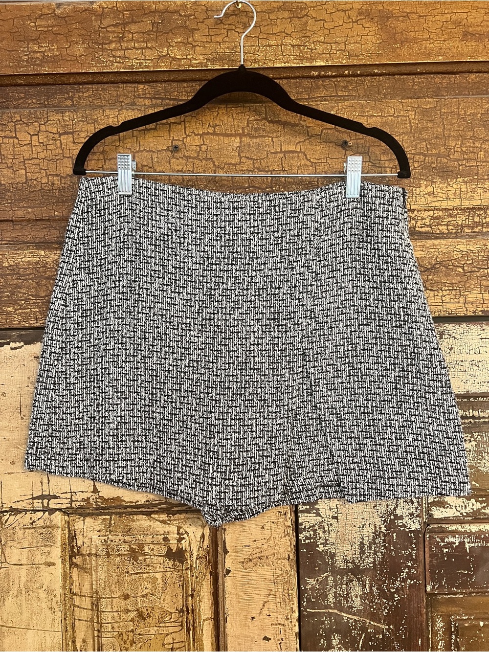 Black White Textured Tweed Shorts Size L NWOT Preppy Chic
